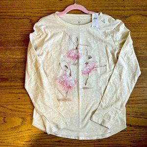 Gap kids long sleeve tee with 3D ballerinas on the front NWT pink sz 10/L